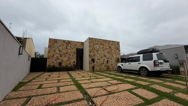 house em Rua Doutor José Mardondes Luz, Condomínio Portal do Lago - Rifaina - SP