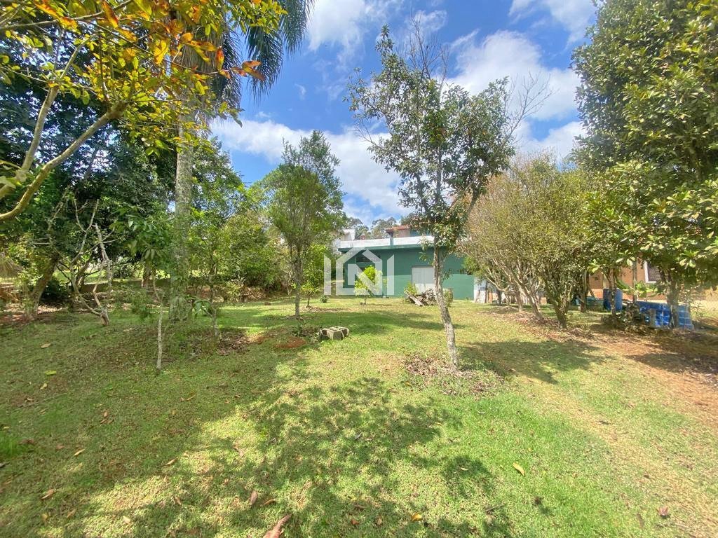 casa a venda no condominio colinas de caucaia quintal