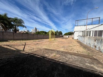 land_lot em Rua Voluntários da Franca, Estação - Franca - SP