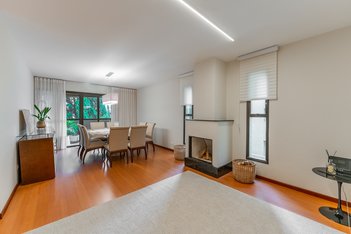 apartment em Rua Leôncio Correia, Água Verde - Curitiba - PR