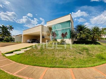 house em Avenida dos Vinhedos, Morada da Colina - Uberlândia - MG
