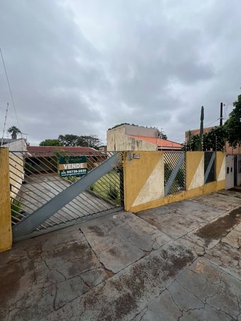 house em Rua Araucária, Jardim Pinheiros II - Maringá - PR