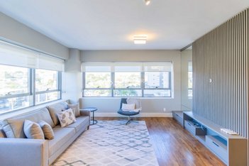 apartment em Avenida Doutor Nilo Peçanha, Chácara das Pedras - Porto Alegre - RS