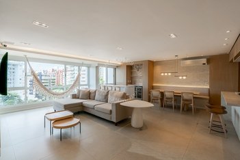 apartment em Rua Desembargador Alves Nogueira, Petrópolis - Porto Alegre - RS
