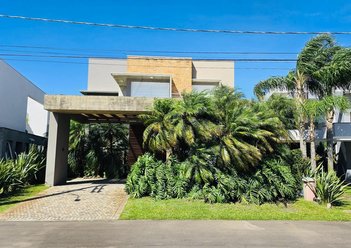 house em Rua Pedro Hygino da Silveira, Centro - Xangri-Lá - RS