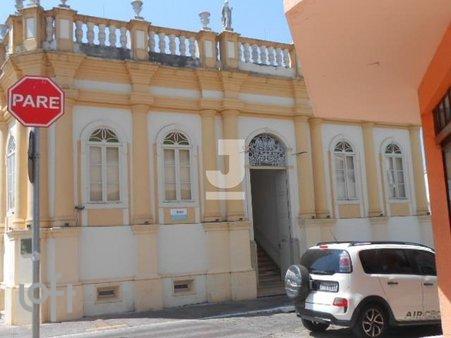 Rua João Barbi - facade01.jpg