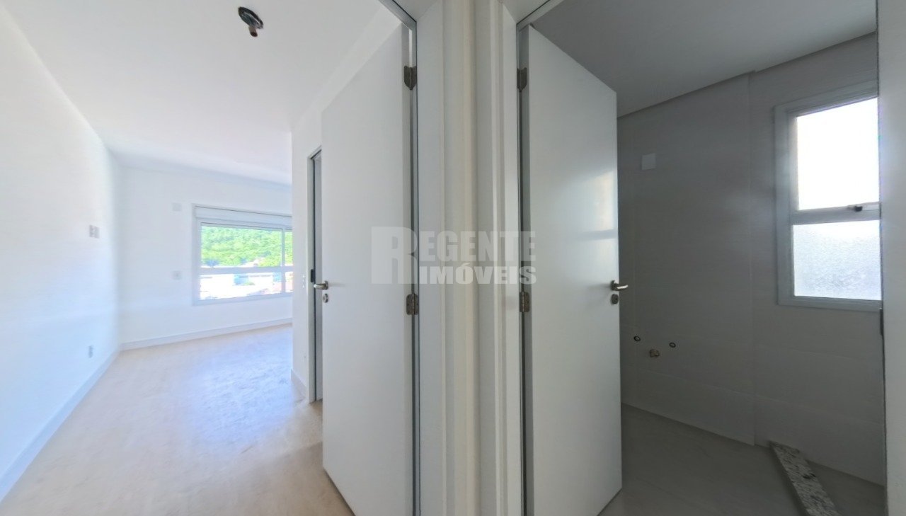 QUARTO E BANHEIRO SOCIAL