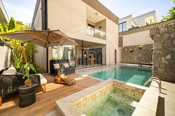 house em Avenida Honório Alvares Penteado, Tamboré - Santana de Parnaíba - SP