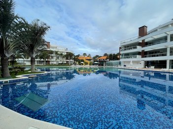 apartment em Luiz Boiteux Piazza, Canasvieiras - Florianópolis - SC