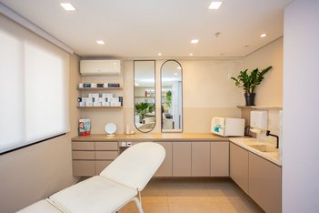 office em Rua André de Barros, Centro - Curitiba - PR