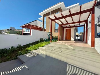 house em Rua Maria Geraldina Ramos, Carianos - Florianópolis - SC