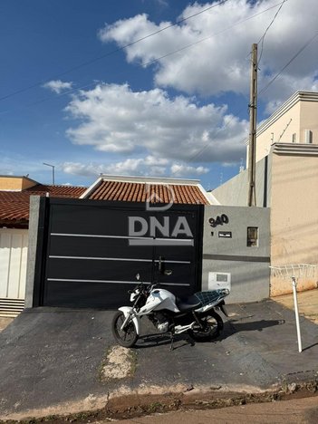 house em Rua Luzia de Masseno Pontes, Jardim Planalto - Botucatu - SP