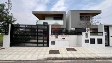 house em Rua Cora Coralina, Lagoa da Conceição - Florianópolis - SC