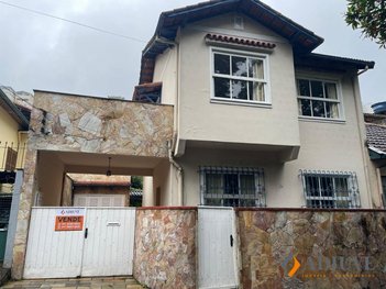 house em Rua São Luiz, Castelanea - Petrópolis - RJ