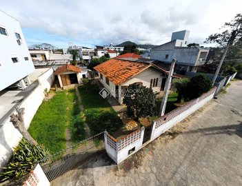 house em Servidão Belarmino Lucas Sagaz, Ingleses do Rio Vermelho - Florianópolis - SC