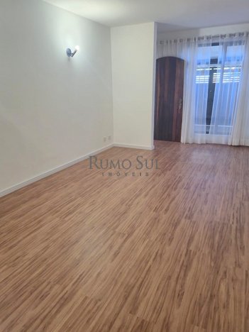 house em Rua Valdemar de Souza Ferreira, Jardim Itapeva - São Paulo - SP