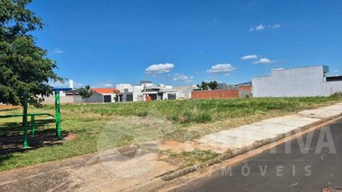 land_lot em Rua Mário de Andrade, Novo Mundo - Uberlândia - MG