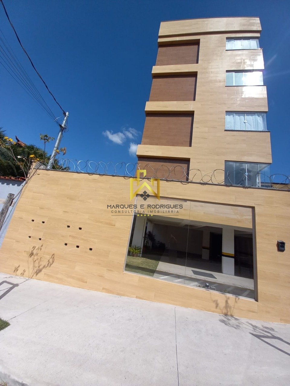 Apartamento com 3 quartos — Guarani, Belo Horizonte