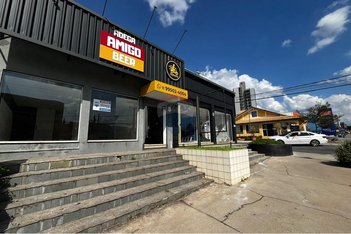 commercial_building em Alameda Lucas Nogueira Garcez, Vila Thais - Atibaia - SP