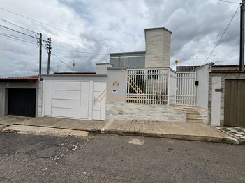 house em Rua Presidente Antônio Rotundo, Parque Boa Vista - Varginha - MG
