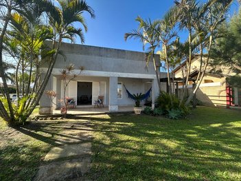 house em Avenida Jaçanã, Atlântida - Xangri-Lá - RS