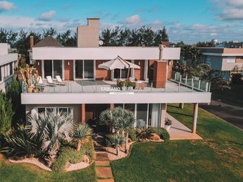 house em Avenida Paraguassu, Centro - Xangri-Lá - RS