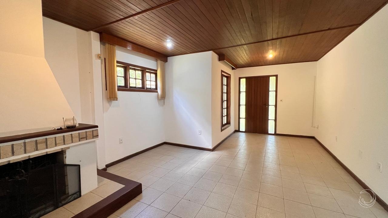 sala com lareira