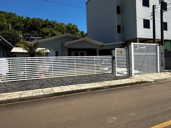 house em Rua Ricardo João Angoneze, Gruta - Concórdia - SC