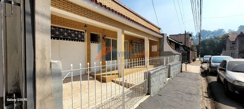 house em Rua Quarenta e Sete, Sessenta - Volta Redonda - RJ