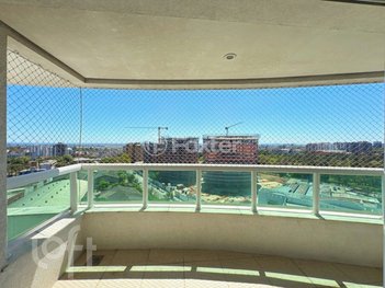 apartment em Rua Valdir Antônio Lopes, Três Figueiras - Porto Alegre - RS