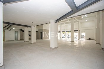 business em Assis Brasil, Passo da Areia - Porto Alegre - RS