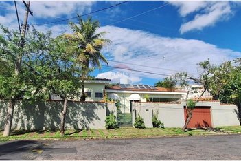 house em Rua Professor Joaquim S. de Camargo, Jardim Silmara - Amparo - SP