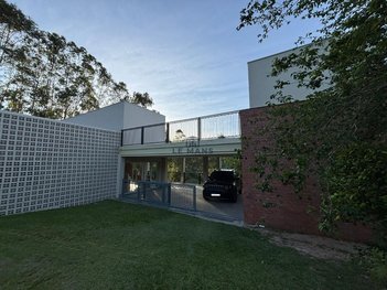 commercial_property em Rua Dois, Jardim Primavera - São Pedro - SP