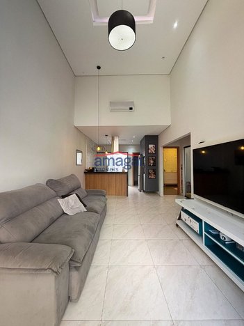 house em Rua Sérgio Porto, Loteamento Villa Branca - Jacareí - SP