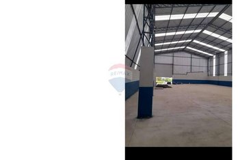 industrial em Rua Cristal, Jardim Jóia - Arujá - SP