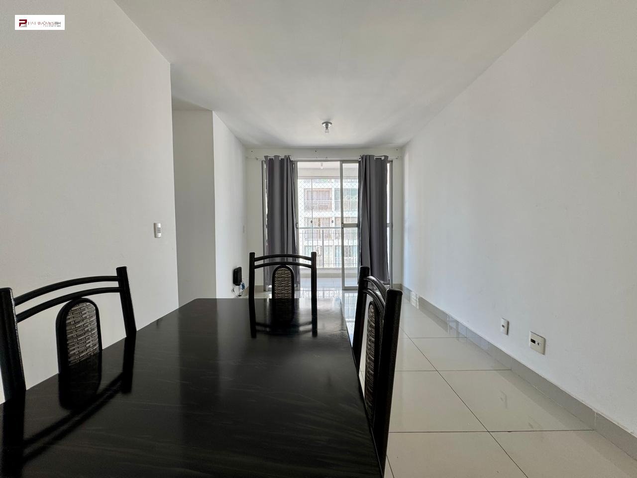 Apartamento com 3 quartos — Jardim Guanabara, Belo Horizonte