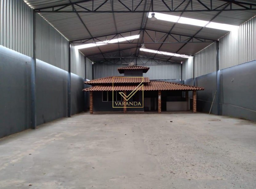 Oportunidade - Excelente Galpão alugado ideal para investidor à venda no bairro Boa Esperança em Santa Luzia