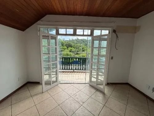 Apartamento duplex à venda Pendotiba
