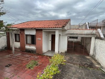house em Baltazar de Oliveira Garcia, Costa e Silva - Porto Alegre - RS