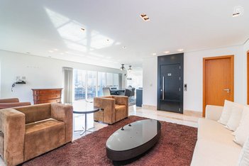 apartment em Avenida Iguaçu, Água Verde - Curitiba - PR
