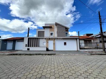 house em Rua Hermes Henrique Fernandes, Revoredo - Tubarão - SC