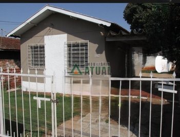 house em Avenida Santo Magrini, Conjunto Parigot de Souza 1 - Londrina - PR