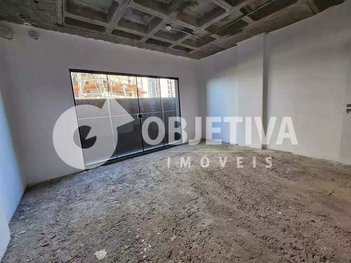 office em Avenida dos Vinhedos, Morada da Colina - Uberlândia - MG