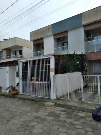 house em Rua Candido Pereira dos Anjos, São João do Rio Vermelho - Florianópolis - SC