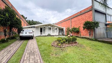 house em Avenida Pelizzer, Vindima - Flores da Cunha - RS