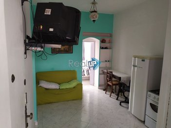 apartment em Rua Bulhões de Carvalho, Copacabana - Rio de Janeiro - RJ