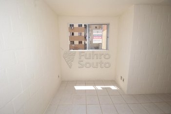 apartment em Avenida Presidente Juscelino Kubitschek de Oliveira, Porto - Pelotas - RS