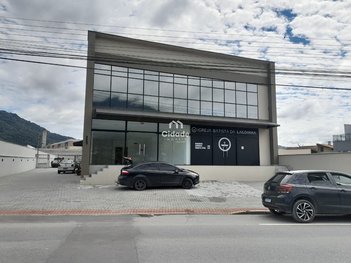 office em Rua José Theodoro Ribeiro, Ilha da Figueira - Jaraguá do Sul - SC