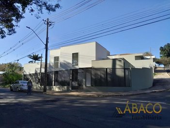 house em Avenida Eliza Gonzales Rabello, Jardim Santa Paula - São Carlos - SP