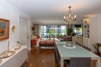 apartment em Rua Monte Aprazível, Vila Nova Conceição - São Paulo - SP